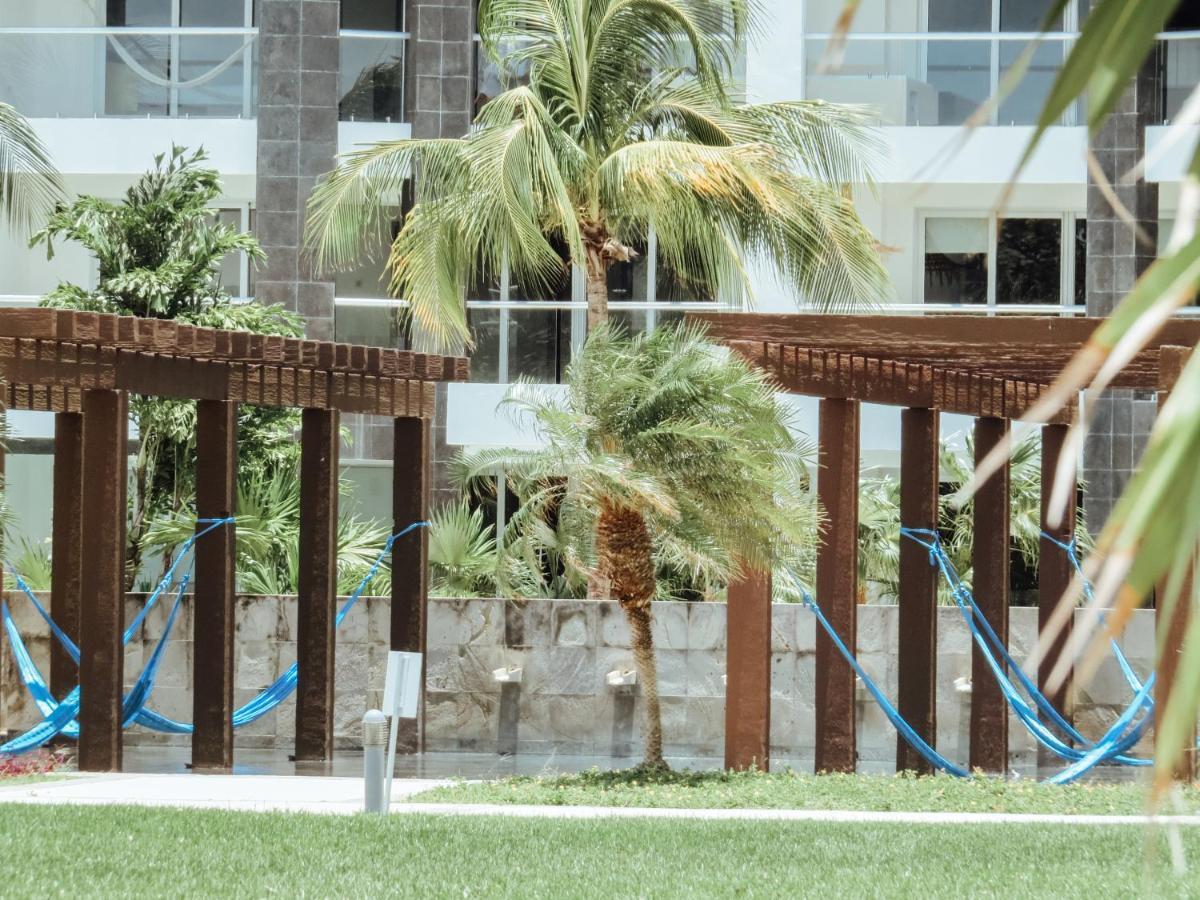 Apartamento Impecable Y Lujoso Departamento Frente Al Mar En Mareazul Del Club De Golf Corasol *