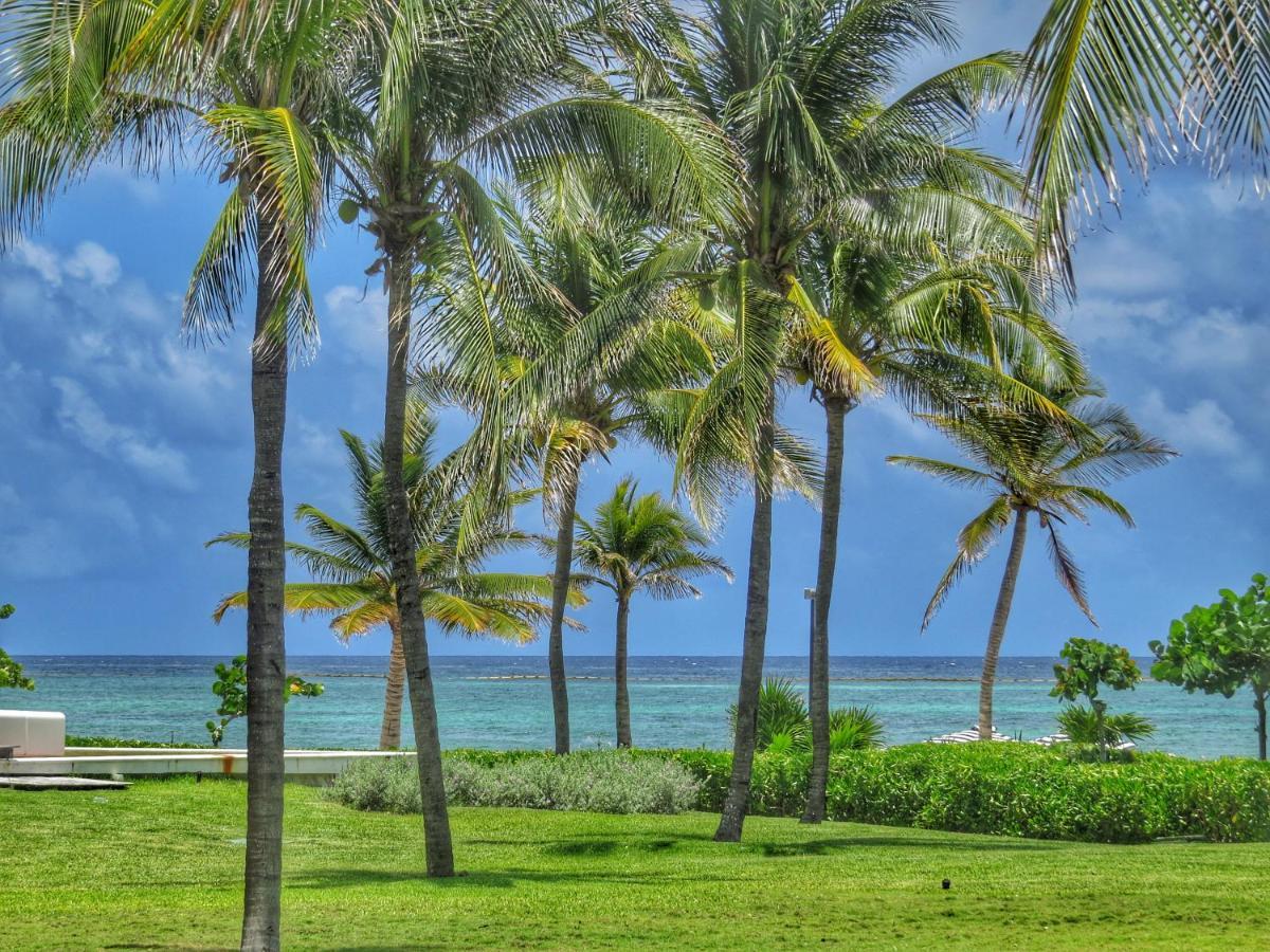 Apartamento Impecable Y Lujoso Departamento Frente Al Mar En Mareazul Del Club De Golf Corasol *